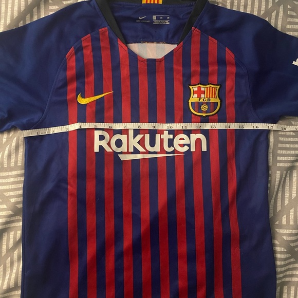 Lionel Messi Barcelona Jersey Nike Size 28 - Picture 5 of 5